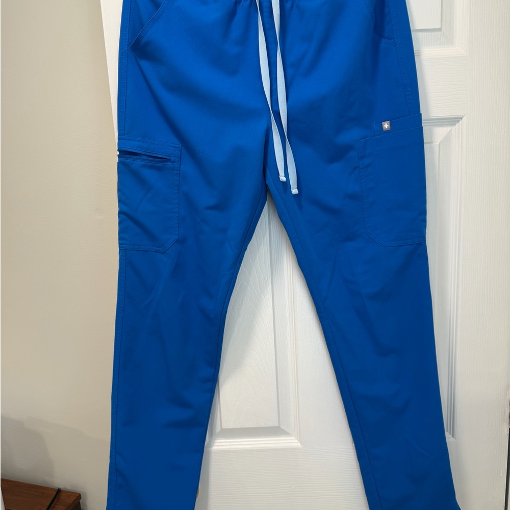 FIGS women’s High Waisted Yola Skinny Scrub Pants